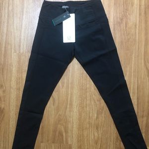 Lulu lemon pushing limits 7/8 tight black